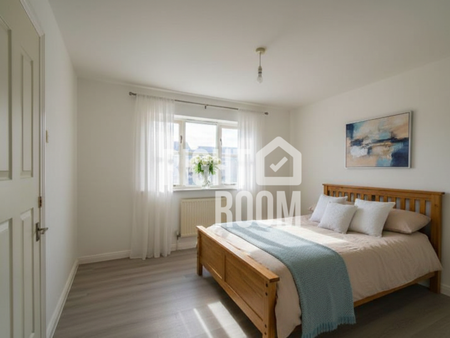 6 Britton Close Catford SE6 1AP - Photo 2