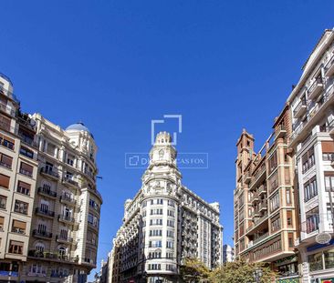 Excellent 4 Bedroom apartment for rent in Sant Francesc, Valencia - Photo 1