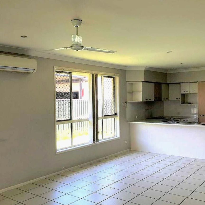 4 Bedroom Home - Pacific Paradise! - Photo 1