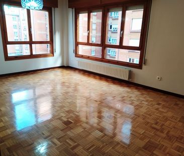 Alquiler de piso en Calle Dos de Mayo, 30 - Photo 2