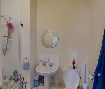 2 bedroom ground floor flat to rent - Photo 3 | Rentumo