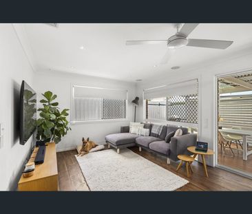2/123 Nobby Parade, Miami, Qld 4220 - Photo 1