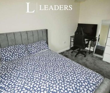 Doncaster Road, Langold, Worksop, Nottinghamshire, S81 - Photo 4