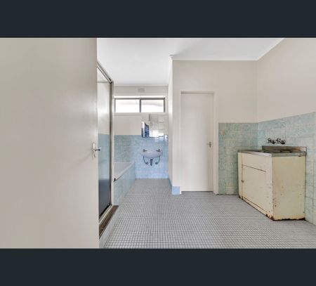 11/10 Stradbroke Avenue, Heidelberg, Vic 3084 - Photo 4