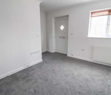 1 bedroom semi-detached house to rent - Photo 1