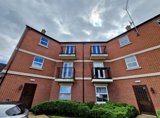 2 bedroom flat to rent - Photo 1