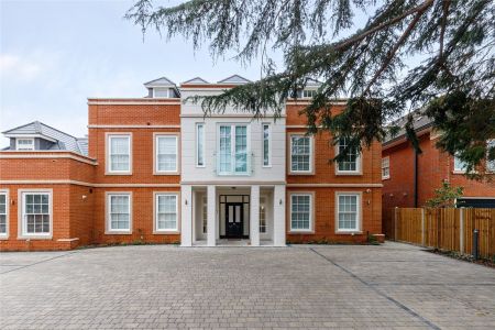 Fairmile Lane, Cobham, Surrey, KT11 flat to rent - Photo 2