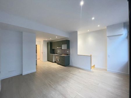 PARIS 15 - PROCESSION - Photo 2