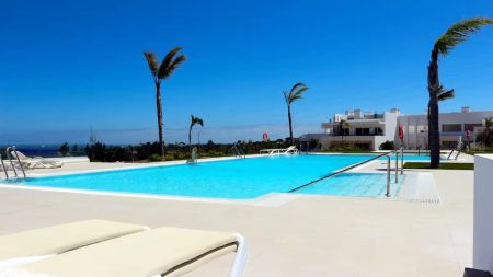 2-bedroom apartment for rent in Casares with professionals-only tenancy restrictions - Photo 5