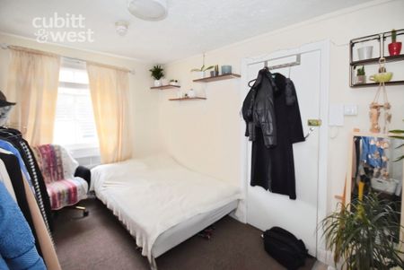 apartment to rent - Photo 2