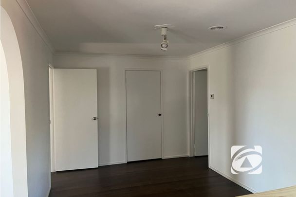 GREAT LOCATION ! - Photo 1