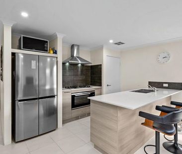 Comfort & Convenience in the Heart of Baldivis - Photo 4