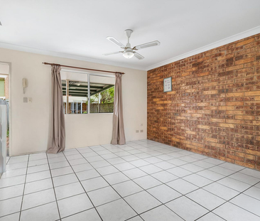 PRIME LOCATION READY TO CALL HOME!! - Photo 5