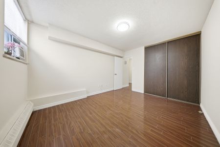 For Lease - 390 Dixon Road Unit# 909, Toronto, Ontario - Photo 5