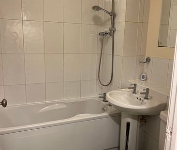 1 Bed Maisonette, Willoughby Avenue, CR0 - Photo 2