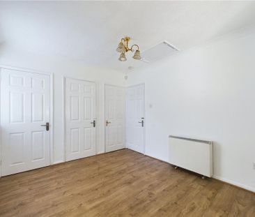 2 bedroom bungalow to rent - Photo 2