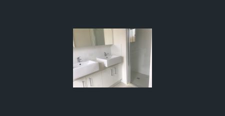 Premium Golf Course Living in Peregian Springs! - Photo 4