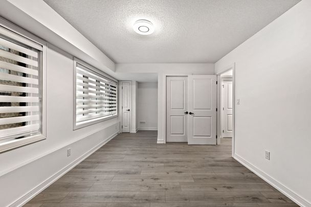 For Lease - 139 Blue Forest Crescent, Barrie, Ontario - Photo 1