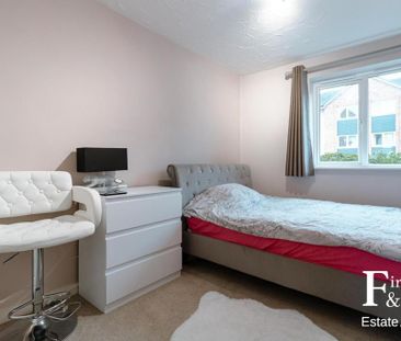 2 bedroom flat to rent - Photo 2