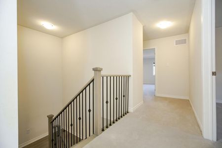 For Lease - 81 Berkely Street, Wasaga Beach, Ontario - Photo 2