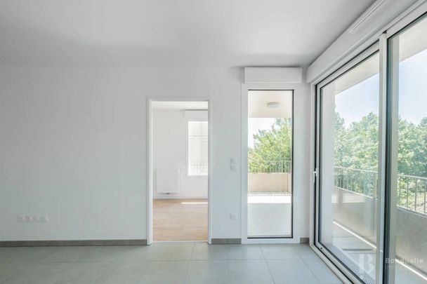 Rental Apartment Bordeaux Saint-Jean - Photo 1