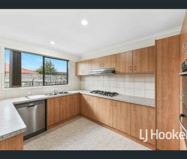 1 Greythorne Court, Narre Warren VIC - Photo 6