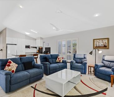 Coastal Family Living Opposite Parkland in the Heart of Maroochydore - Photo 2