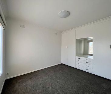 Neutral, Updated and Conveniently Located - Photo 1