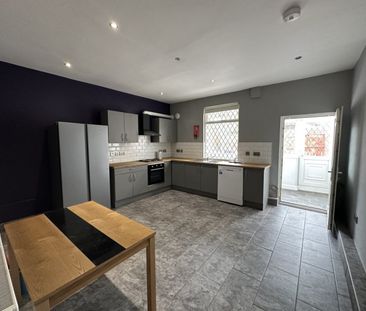 1 bed House Share - To Let - Photo 2