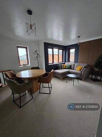 2 bedroom flat to rent - Photo 3