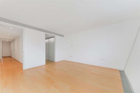 Hester Road, London, SW11 4AP - Photo 3