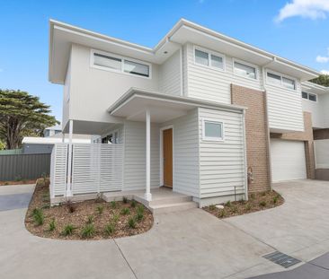 Brand New Luxury Living - Photo 6