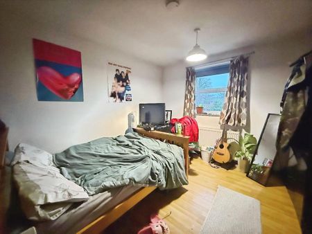 5 bedroom terraced house to rent - Photo 3