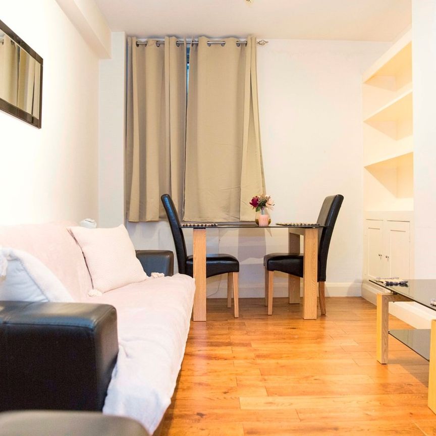 1 Bed Flat, Cambridge Court, W2 - Photo 1