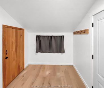 For Lease - 273 St Clair Street, Chatham, Ontario - Photo 2