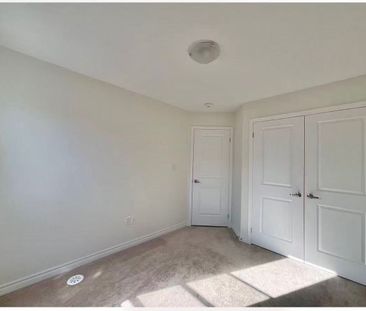 For Lease - 81 Casely Avenue, Richmond Hill, Ontario - Photo 1