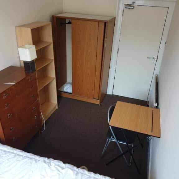 Room in a Shared Flat, Menzies Road, AB11 - Photo 1