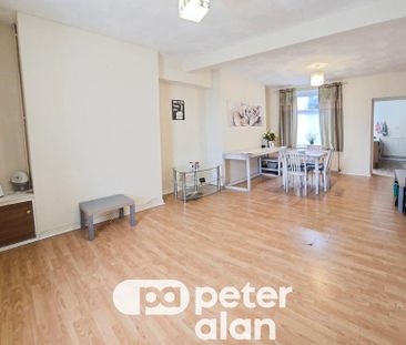 3 bedroom property to rent - Photo 1