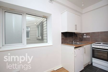 1 Bed property for rent - Photo 2