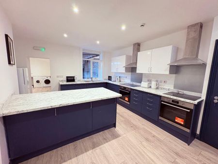 Beach Road - Room 11, South Shields, South Shields, Tyne and Wear, NE33 2LZ - Photo 5