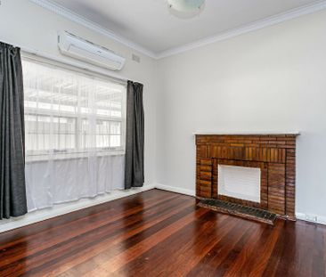 Family Home In Great Location - Photo 4
