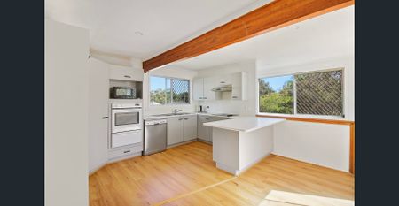 Cozy Dual Family Living in Woodridge, QLD! - Photo 4