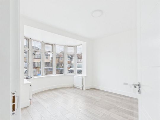 4 bedroom terraced house to rent - Photo 1