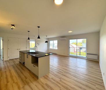 1937, Route 222, Saint-Denis-De-Brompton - Photo 1