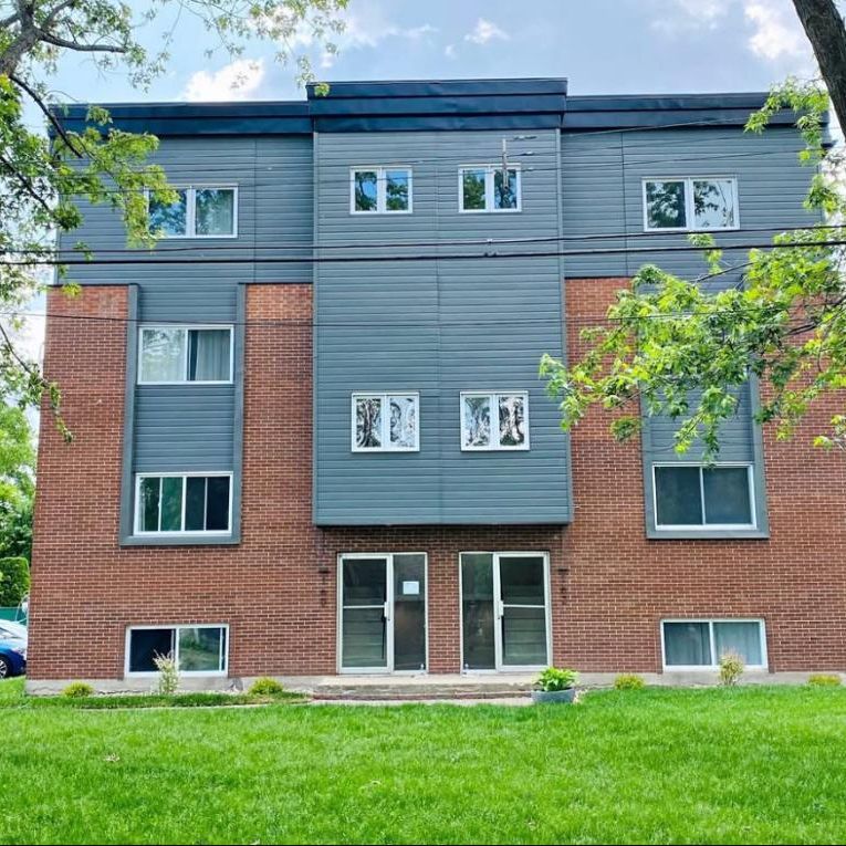 Beau 41/2 Vaudreuil, 3e étage ! Wifi inclus, Quartz ! - Photo 1