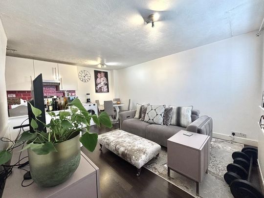 1 bedroom maisonette to rent - Photo 1