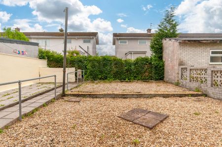 2 bedroom semi-detached house to rent - Photo 5