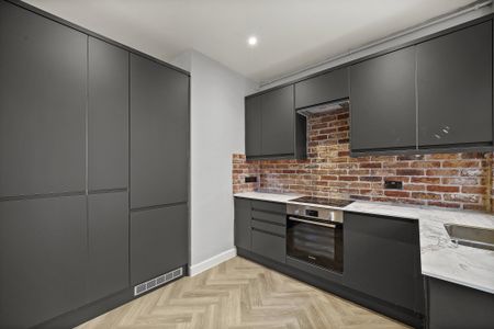 3 bed flat to rent in Richmond Hill, Bournemouth, BH2 - Photo 3