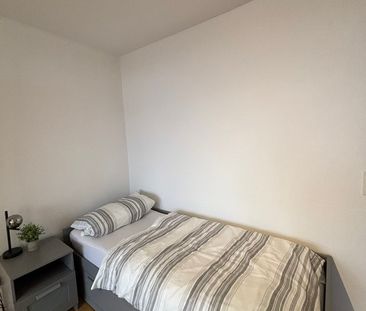 Möbliert - Schöne Wohnung mit Balkon in zentraler Lage - Photo 6