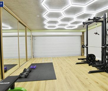 4 bedroom House To Let Total Size: 2293 SQ FT - Photo 3